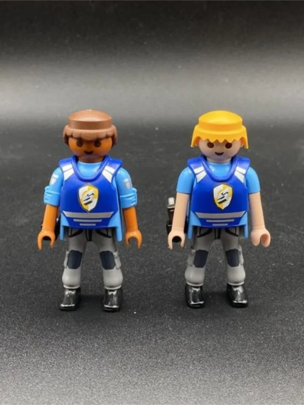 Playmobil LOT 2 Figure Police Toys Blonde & Brunette Men 1 Gun Holster
